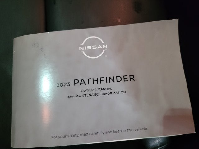 2023 Nissan Pathfinder SL