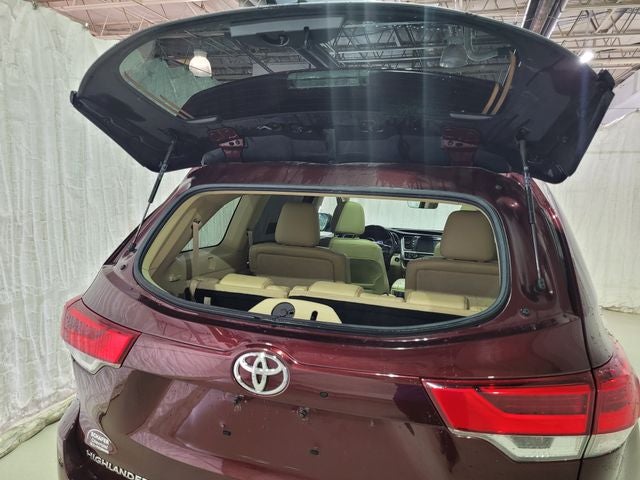 2018 Toyota Highlander Limited Platinum