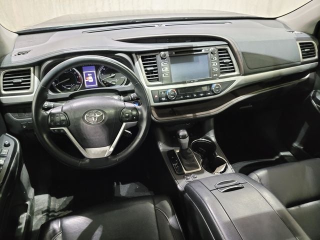 2016 Toyota Highlander XLE V6