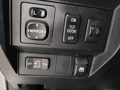 2017 Toyota Tundra SR5