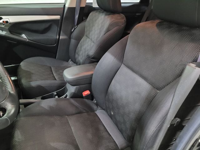 2009 Pontiac Vibe Base