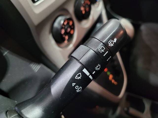 2009 Pontiac Vibe Base