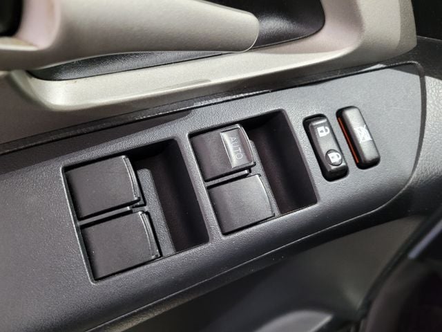 2009 Pontiac Vibe Base
