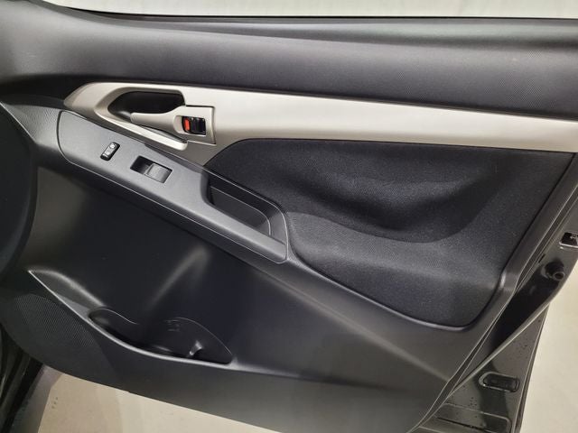 2009 Pontiac Vibe Base