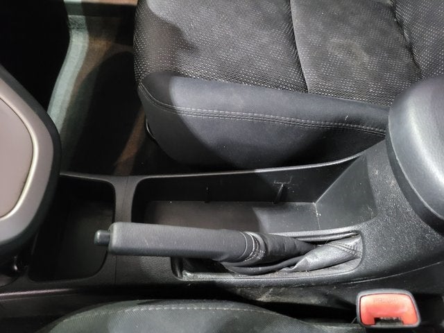 2010 Pontiac Vibe Base