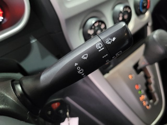 2010 Pontiac Vibe Base