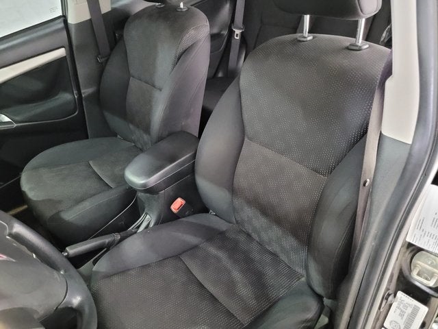 2010 Pontiac Vibe Base