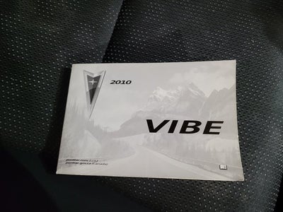 2010 Pontiac Vibe Base